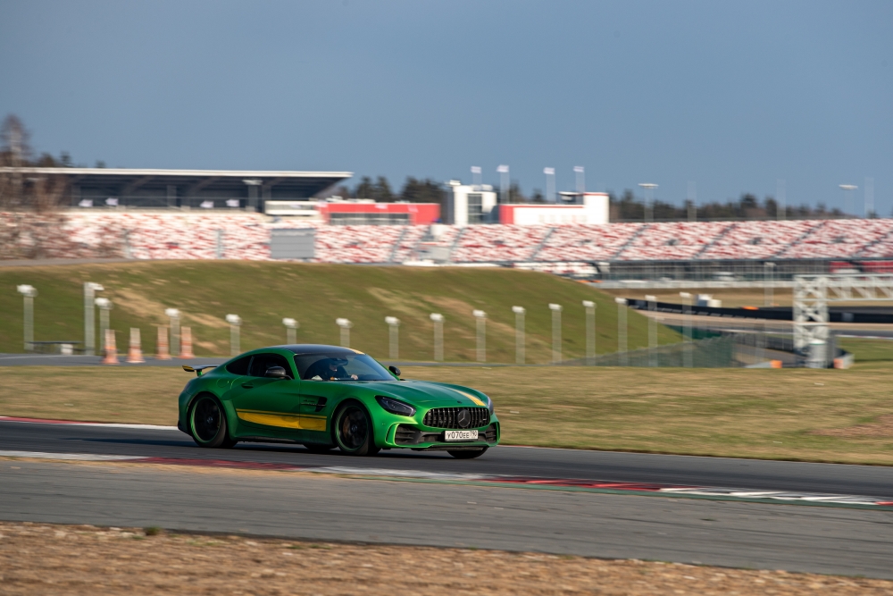 Трек сессии. Moscow Raceway 2022. Автомобиль для трек дней. Гоночный трек в Москве. Участие в гонках Москва.